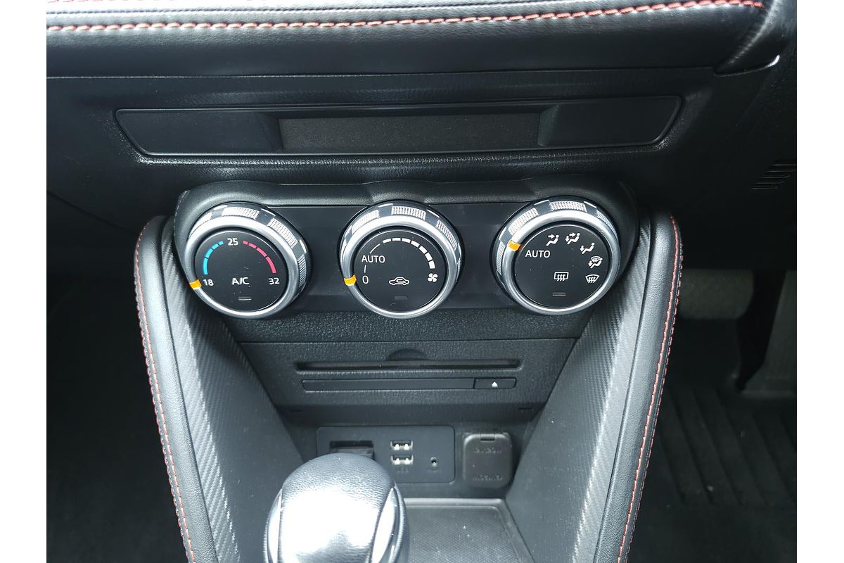 2015 Mazda 2 Genki DJ Series