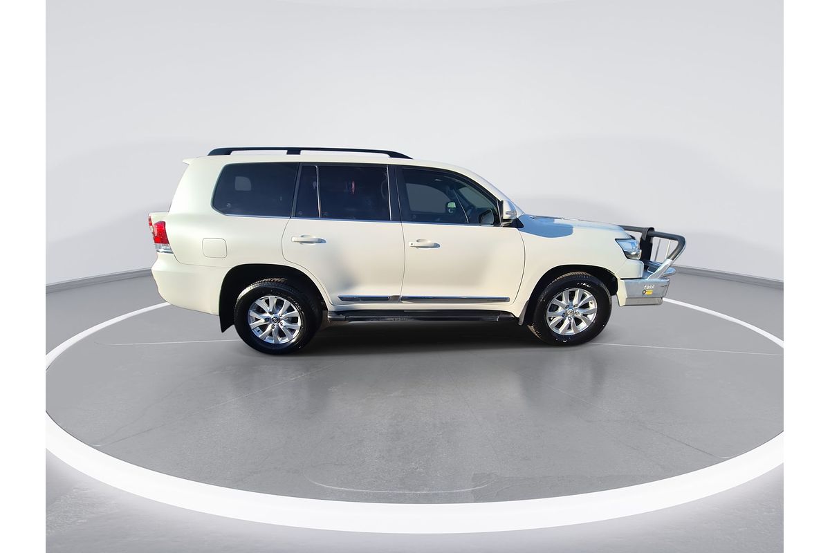 2021 Toyota Landcruiser Sahara VDJ200R