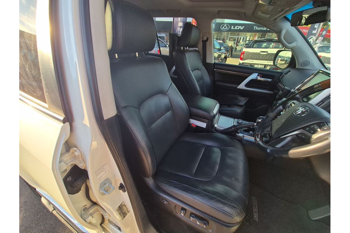 2021 Toyota Landcruiser Sahara VDJ200R