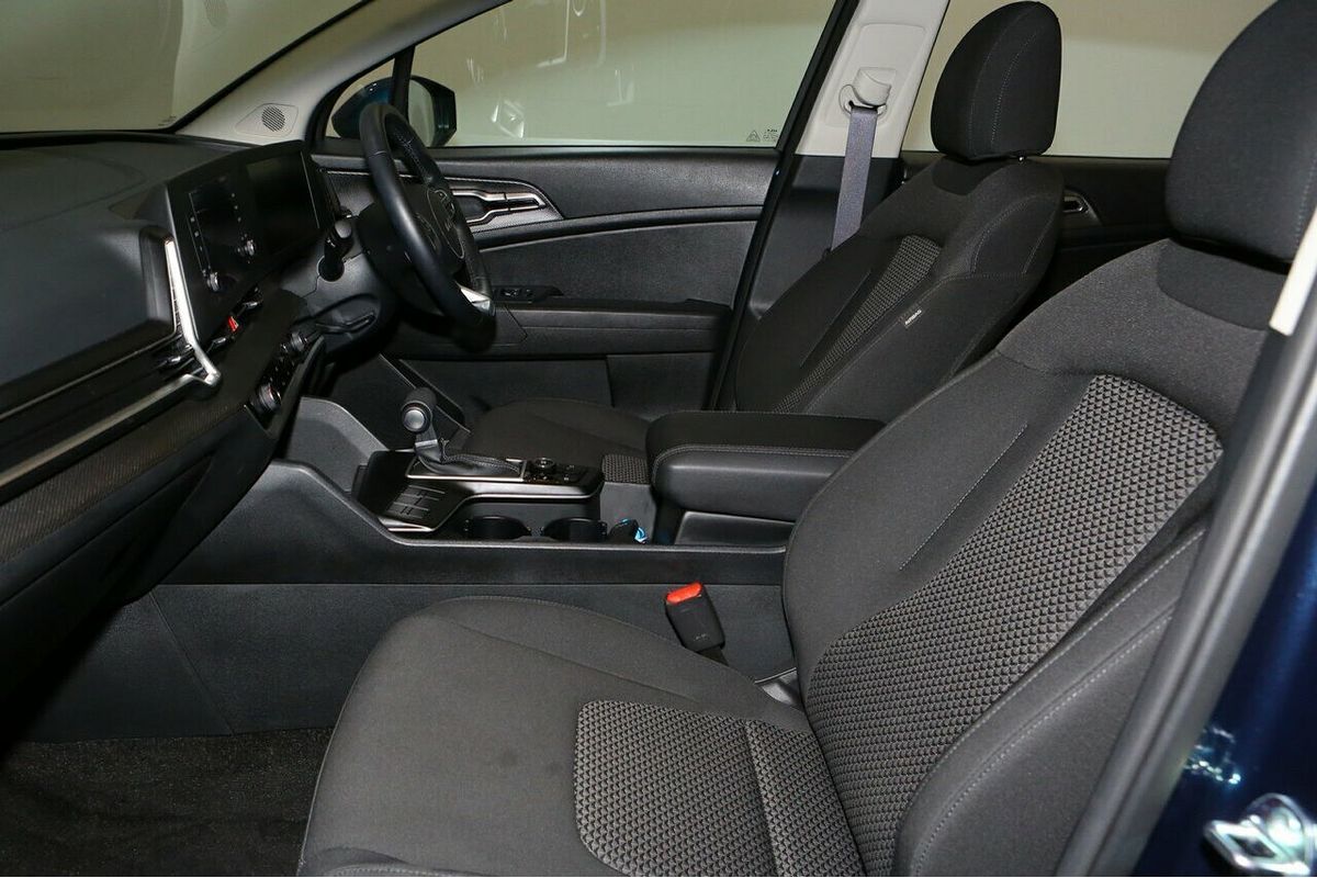 2024 Kia Sportage S NQ5
