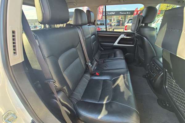 2021 Toyota Landcruiser Sahara VDJ200R