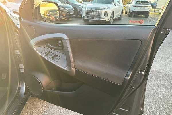 2010 Toyota RAV4 Cruiser ACA33R