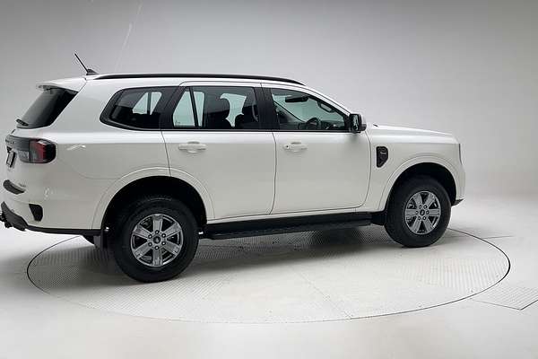 2023 Ford Everest Ambiente 2.0L