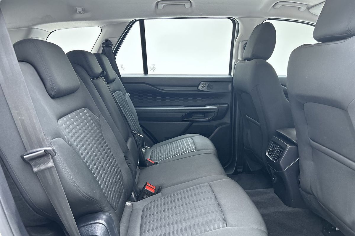 2023 Ford Everest Ambiente 2.0L