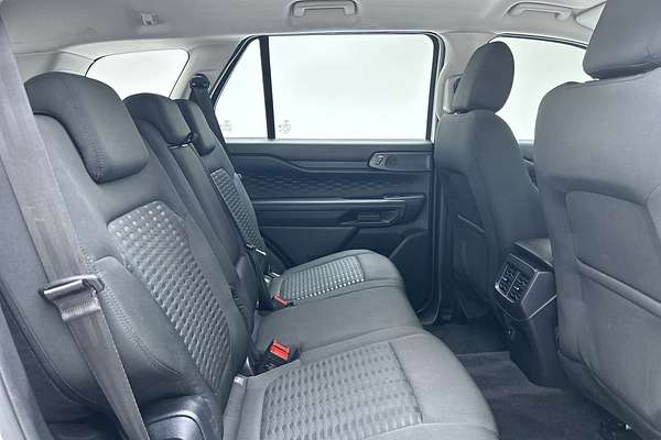 2023 Ford Everest Ambiente 2.0L