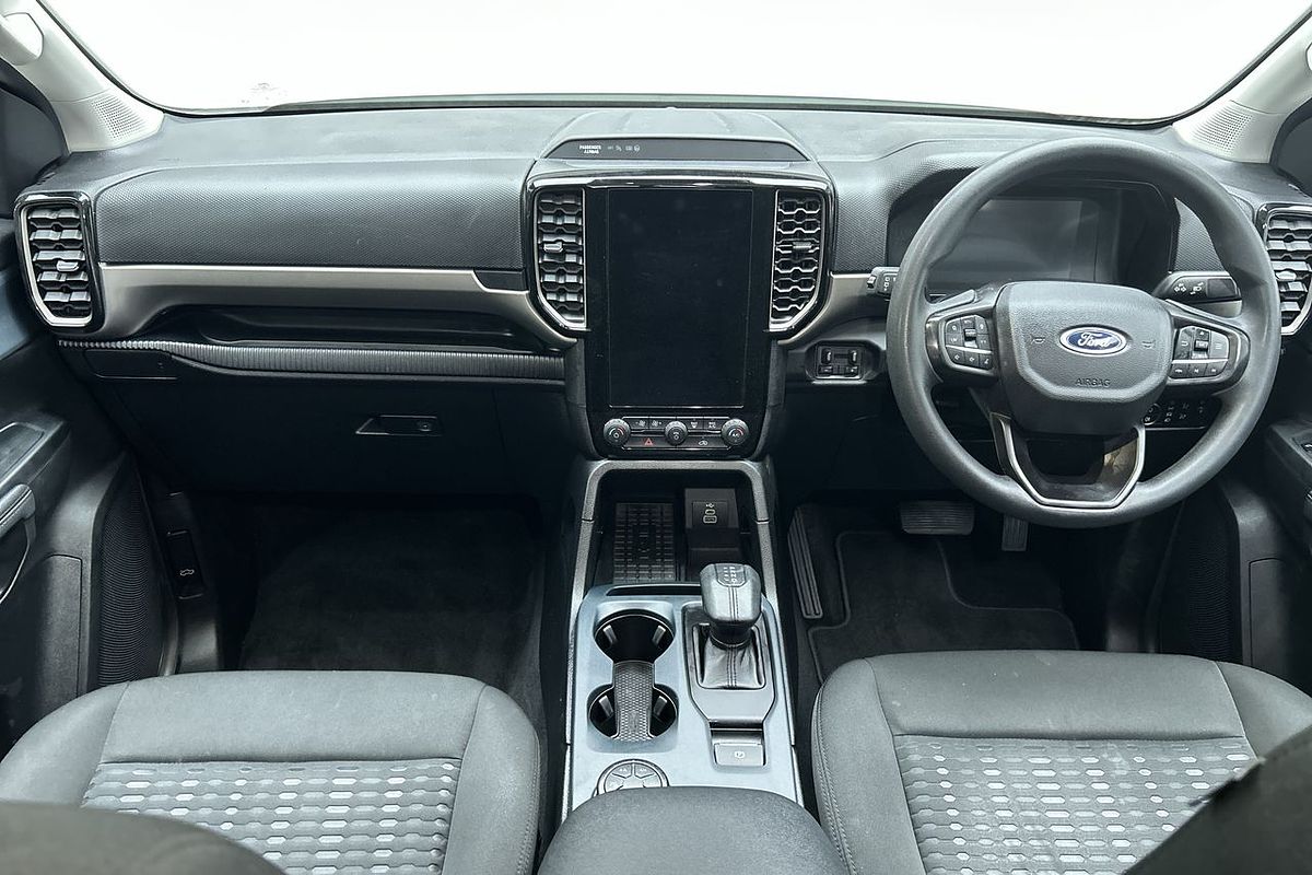 2023 Ford Everest Ambiente 2.0L