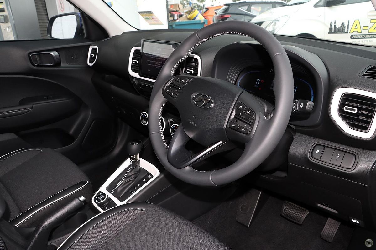 2025 Hyundai Venue Elite QX.V5