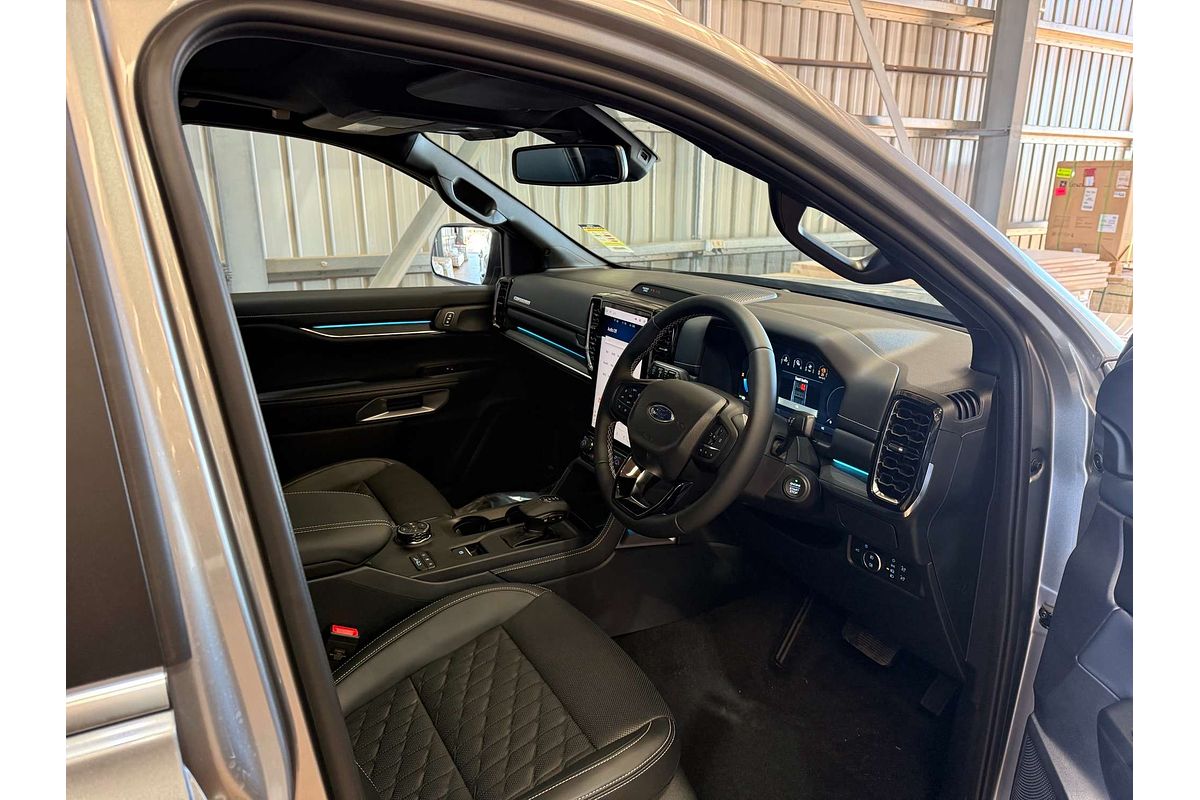 2025 Ford Everest Platinum  3.0L