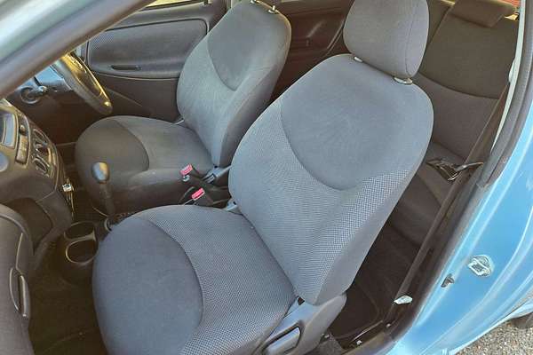 2003 Toyota Echo  NCP10R