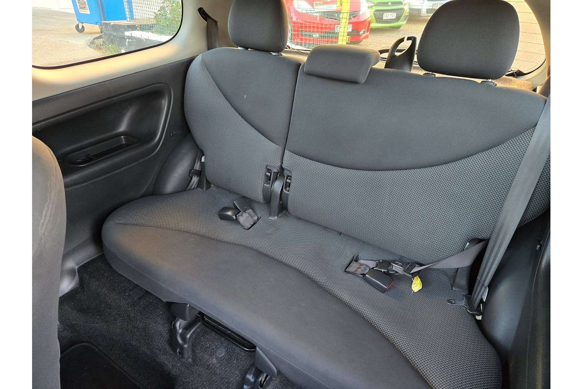 2003 Toyota Echo  NCP10R