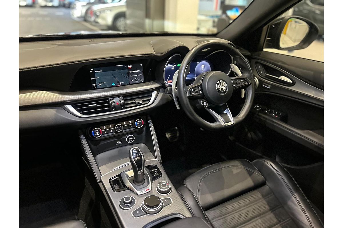 2023 Alfa Romeo Stelvio Veloce Series 4