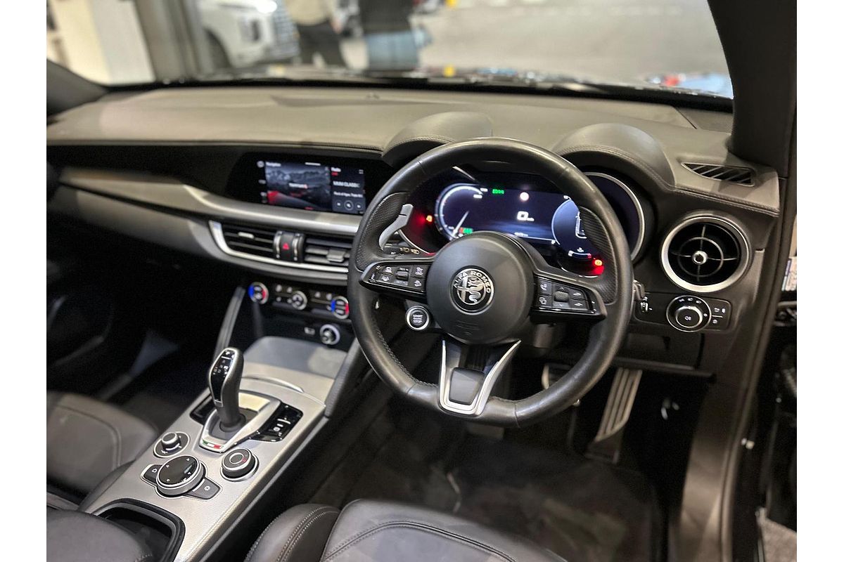 2023 Alfa Romeo Stelvio Veloce Series 4