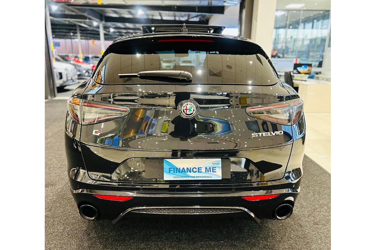 2023 Alfa Romeo Stelvio Veloce Series 4