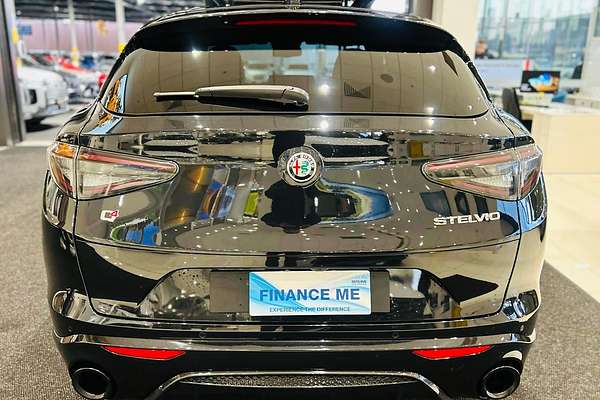 2023 Alfa Romeo Stelvio Veloce Series 4