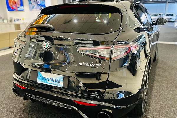 2023 Alfa Romeo Stelvio Veloce Series 4