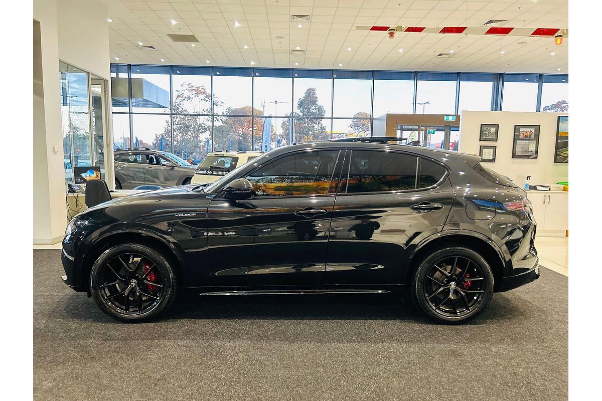 2023 Alfa Romeo Stelvio Veloce Series 4