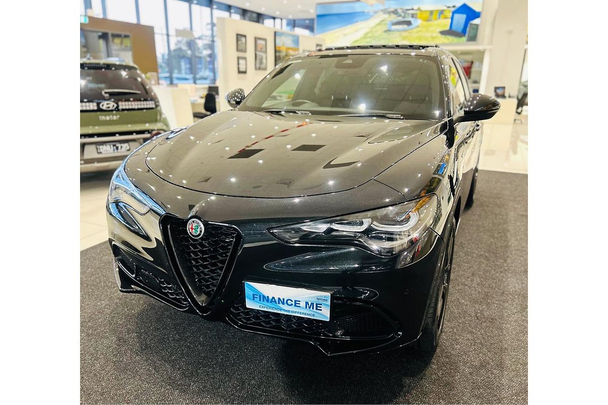2023 Alfa Romeo Stelvio Veloce Series 4
