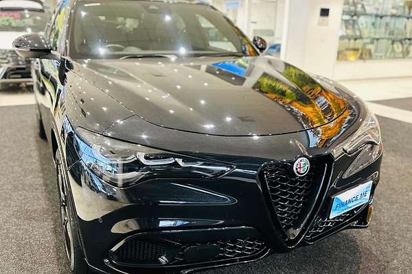 2023 Alfa Romeo Stelvio Veloce Series 4