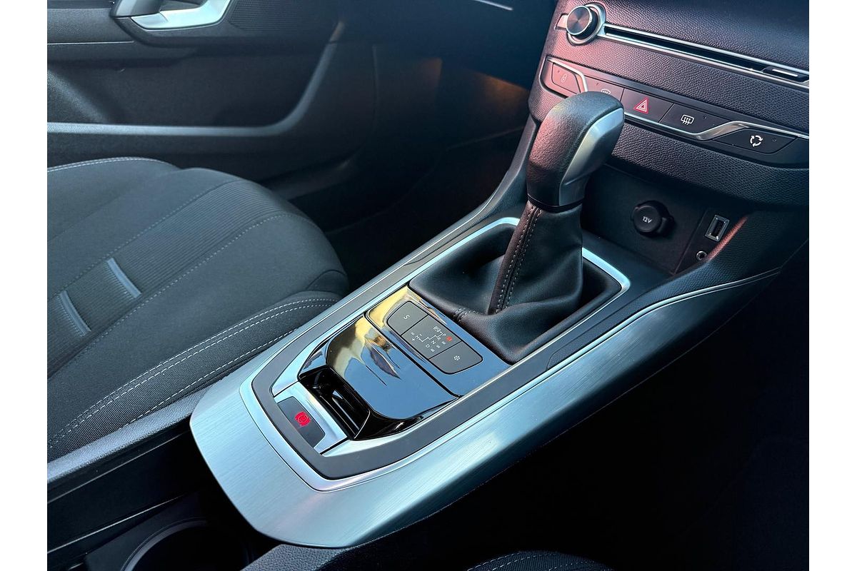 2015 Peugeot 308 Allure T9