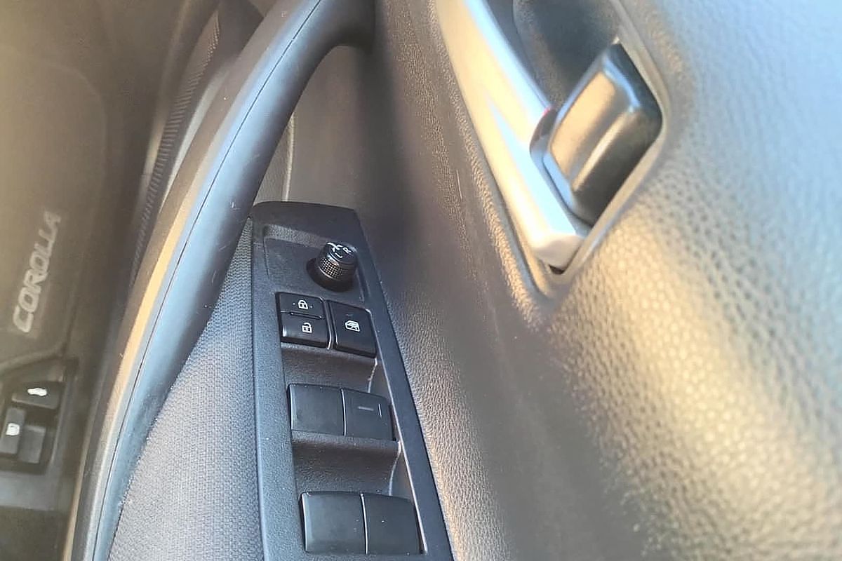 2023 Toyota Corolla Ascent Sport Hybrid ZWE219R