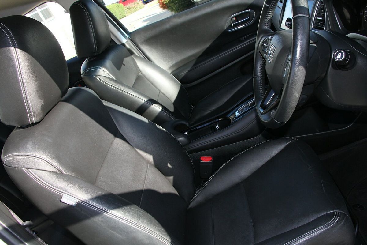 2015 Honda HR-V VTi-S