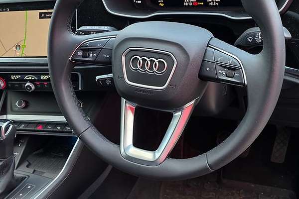 2025 Audi Q3 35 TFSI S line F3