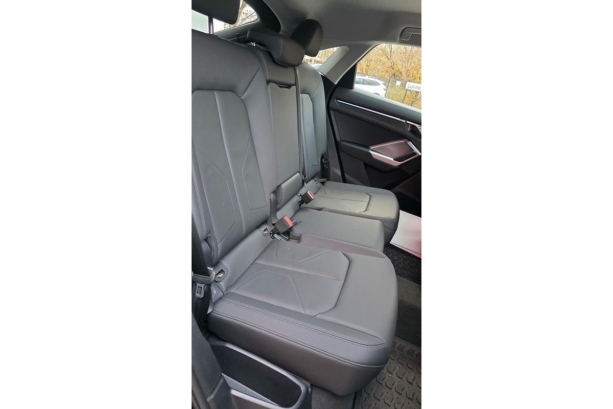 2025 Audi Q3 35 TFSI S line F3