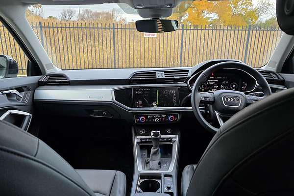 2025 Audi Q3 35 TFSI S line F3