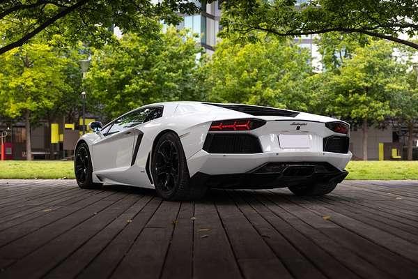 2012 Lamborghini Aventador LP700-4 834