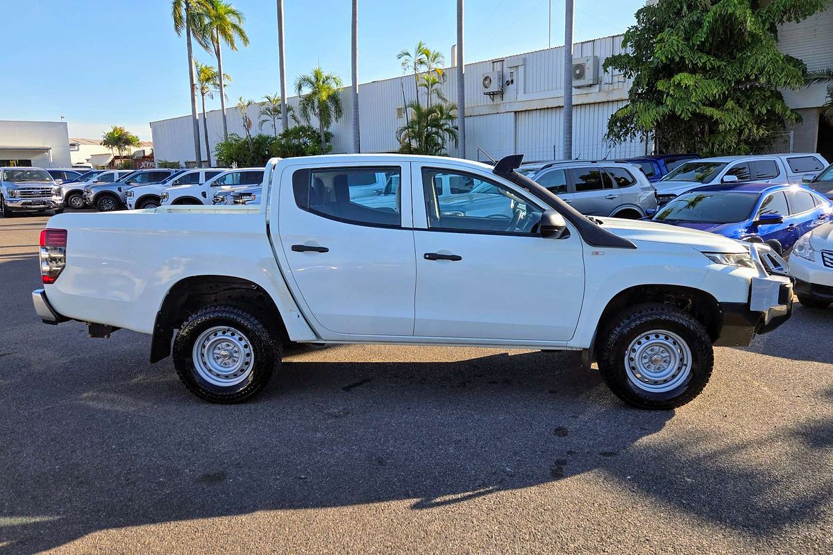 2019 Mitsubishi Triton GLX MR 4X4