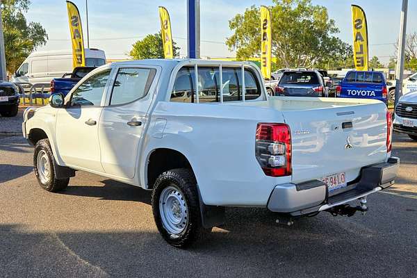2019 Mitsubishi Triton GLX MR 4X4