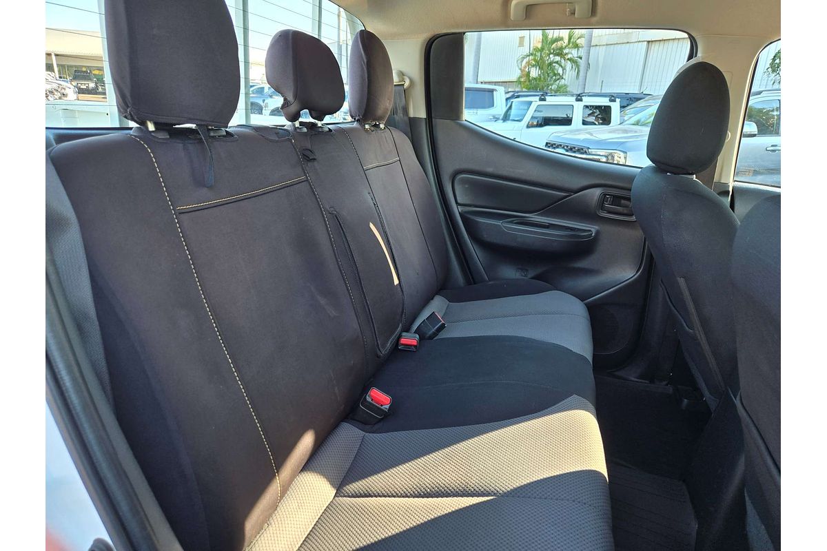 2019 Mitsubishi Triton GLX MR 4X4