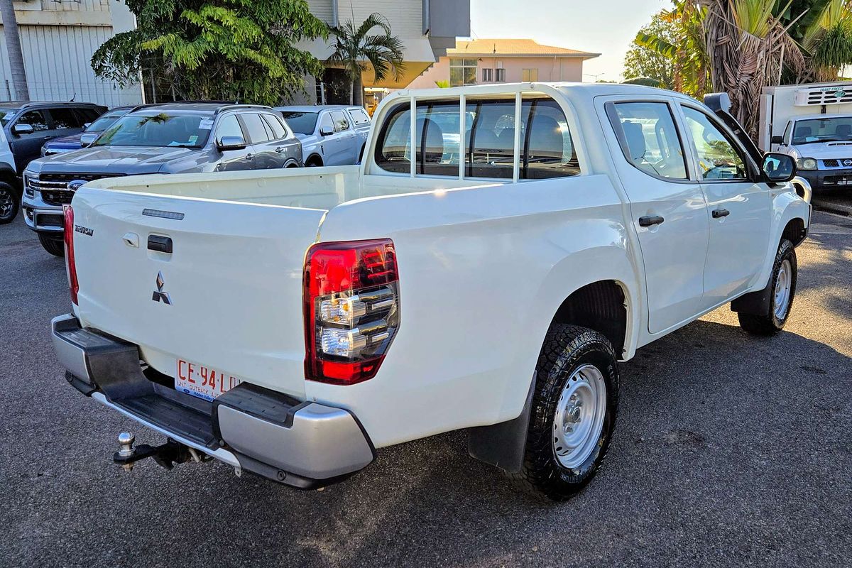 2019 Mitsubishi Triton GLX MR 4X4