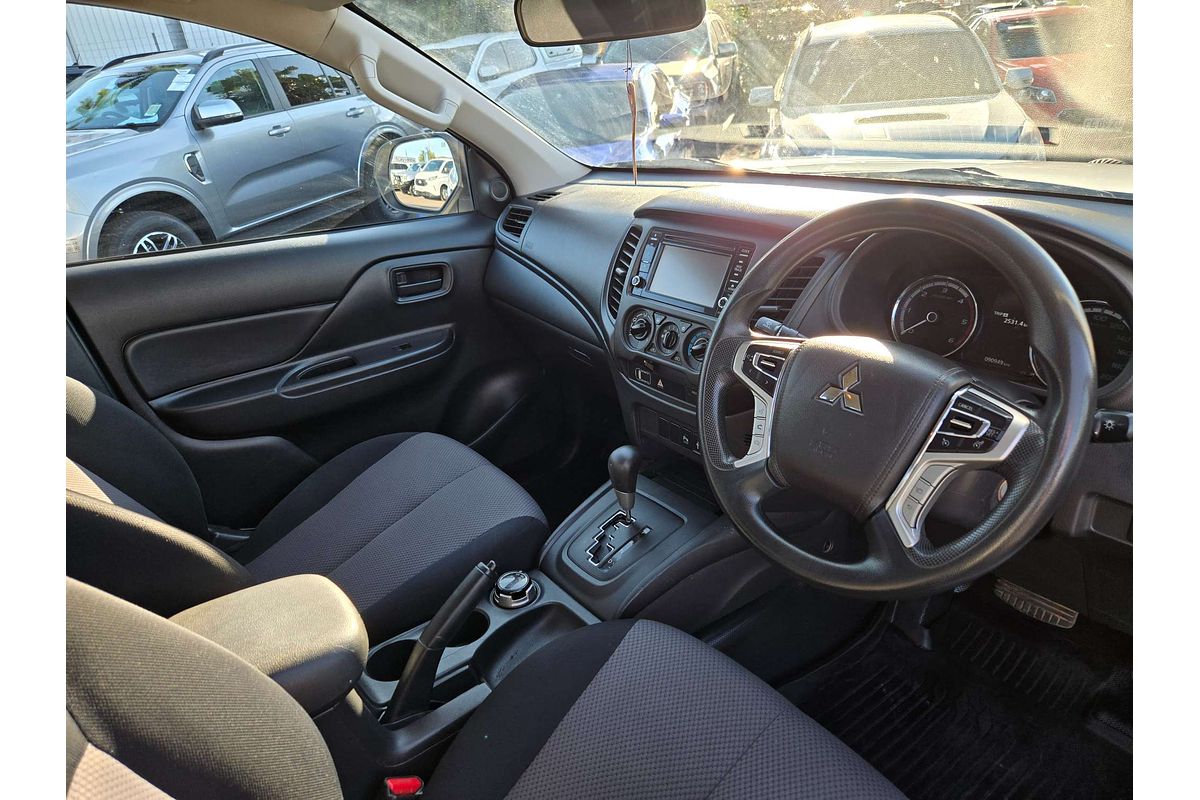 2019 Mitsubishi Triton GLX MR 4X4