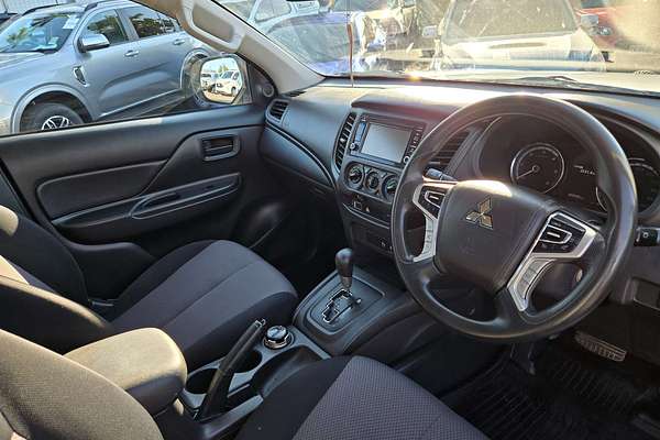2019 Mitsubishi Triton GLX MR 4X4