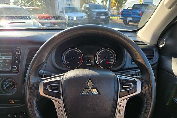 2019 Mitsubishi Triton GLX MR 4X4