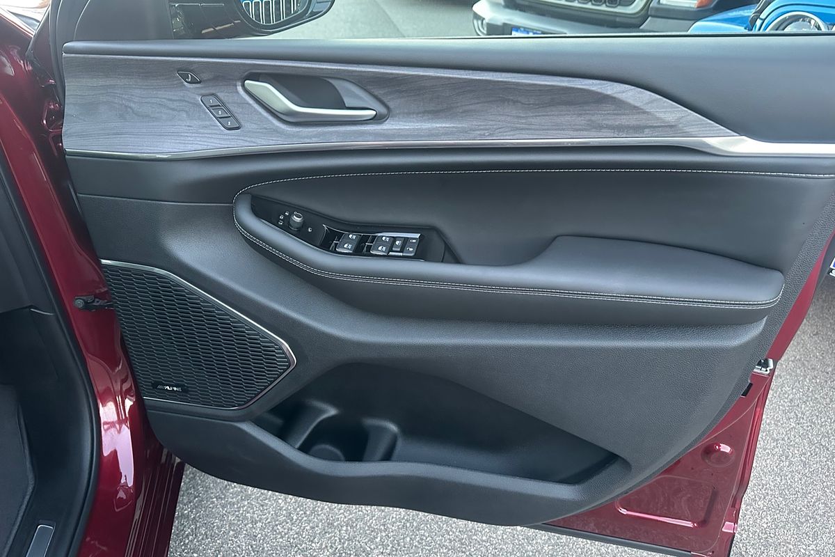 2023 Jeep Grand Cherokee Overland WL
