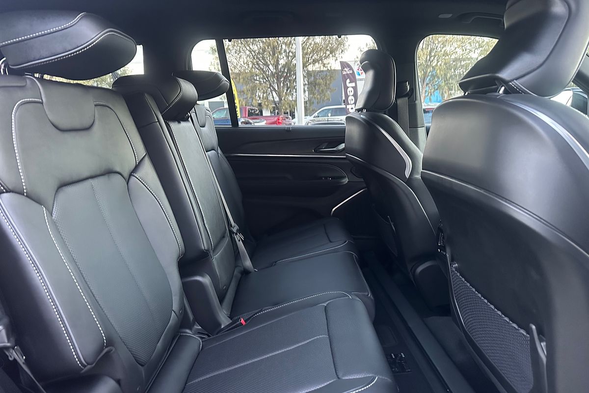 2023 Jeep Grand Cherokee Overland WL