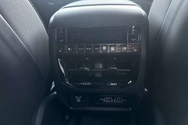 2023 Jeep Grand Cherokee Overland WL