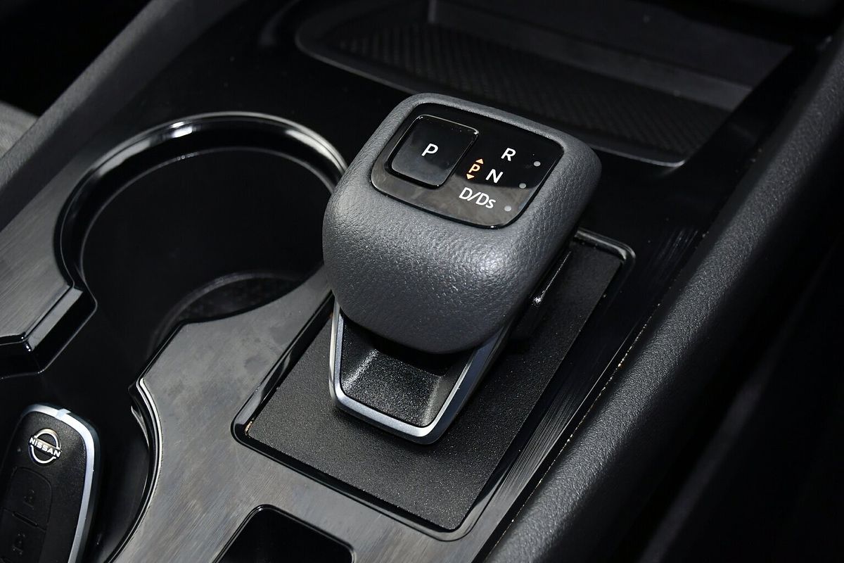 2023 Nissan X-TRAIL ST T33
