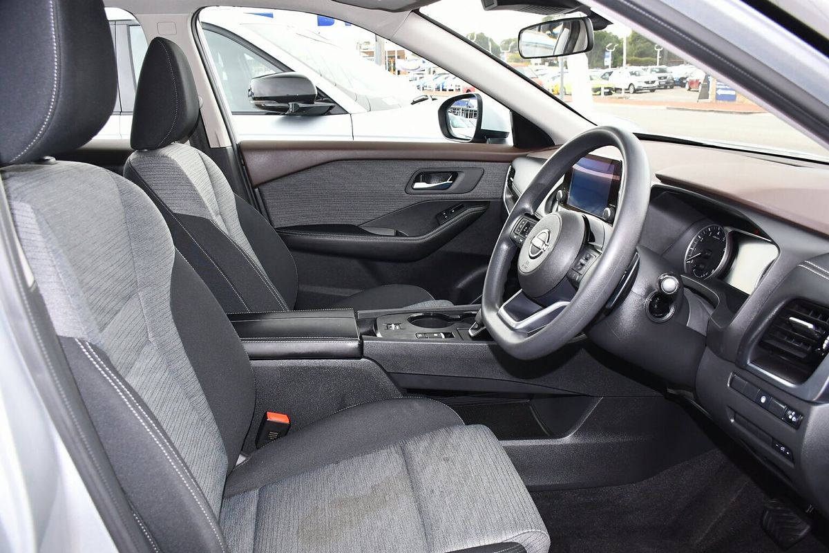 2023 Nissan X-TRAIL ST T33