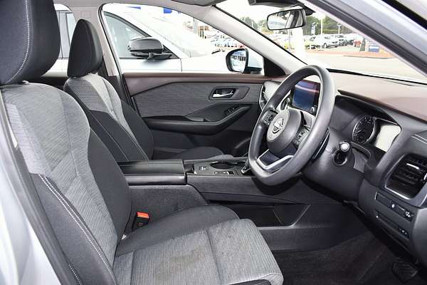 2023 Nissan X-TRAIL ST T33