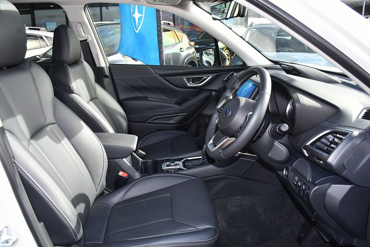 2024 Subaru Forester Hybrid S S5