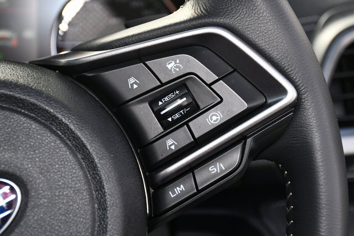 2024 Subaru Forester Hybrid S S5