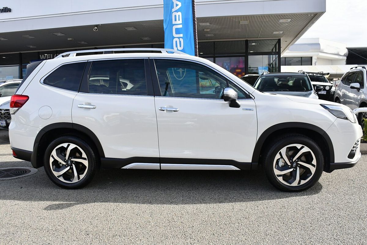 2024 Subaru Forester Hybrid S S5