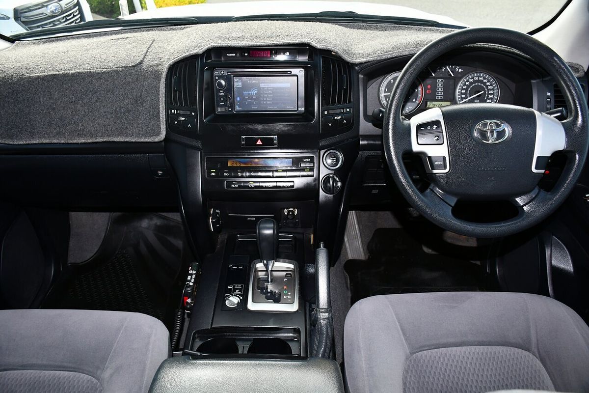 2012 Toyota Landcruiser GXL VDJ200R