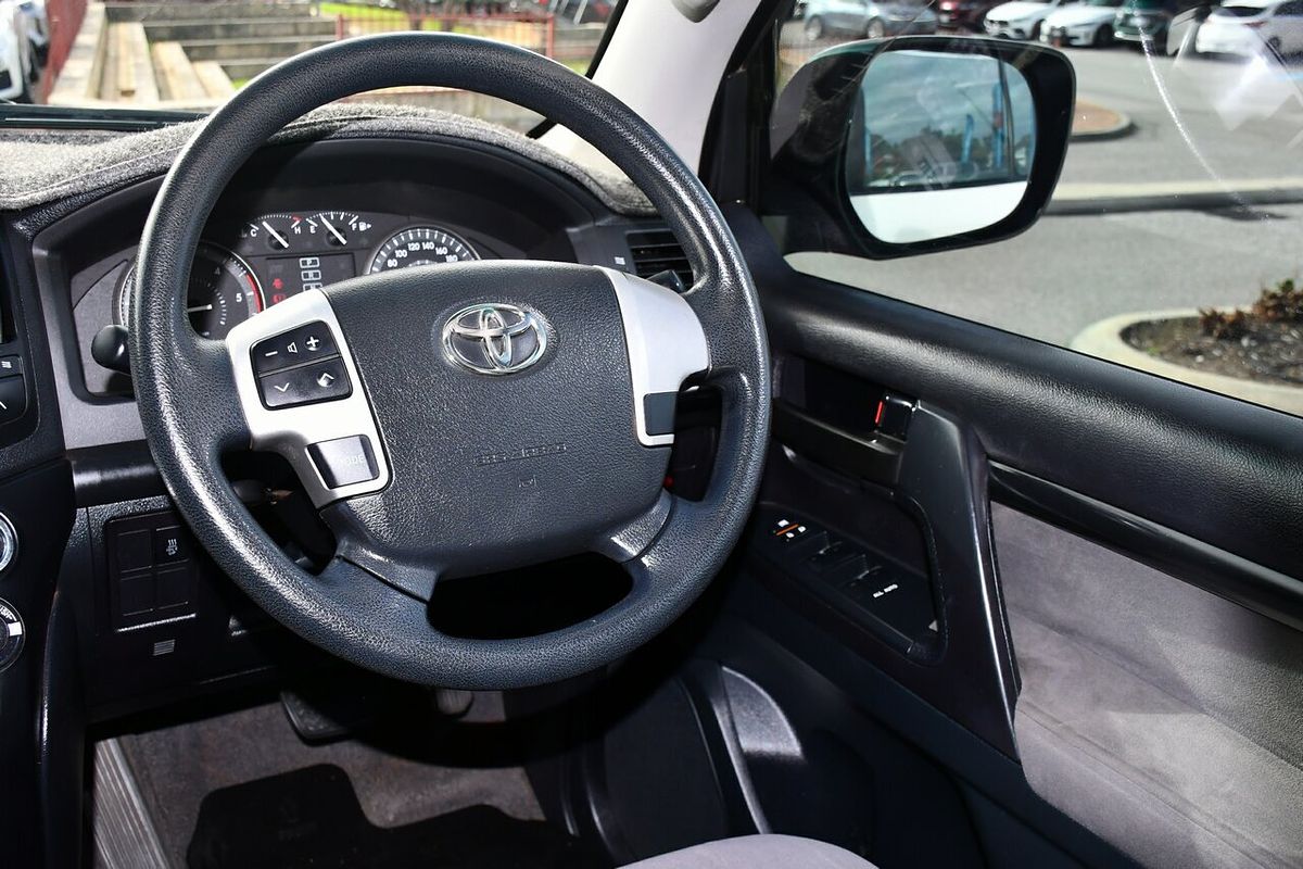 2012 Toyota Landcruiser GXL VDJ200R