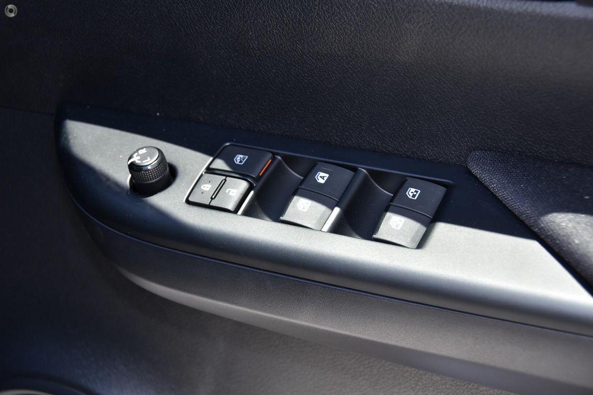 2017 Toyota Hilux SR GUN126R 4X4