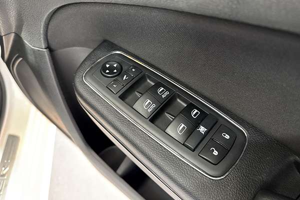 2021 Chrysler 300 SRT Core LX