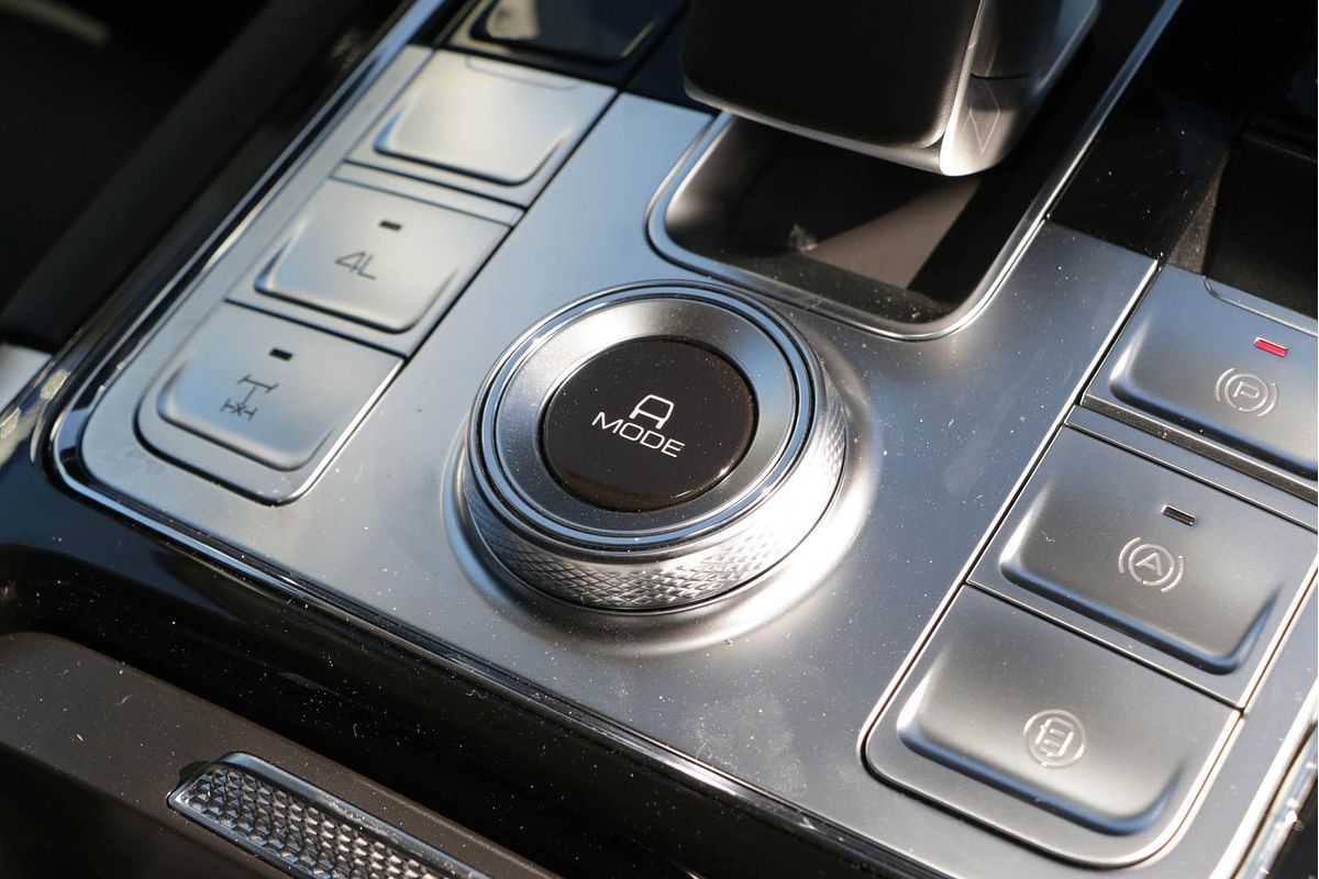 2025 GWM Cannon Alpha Lux PHEV P05 4X4